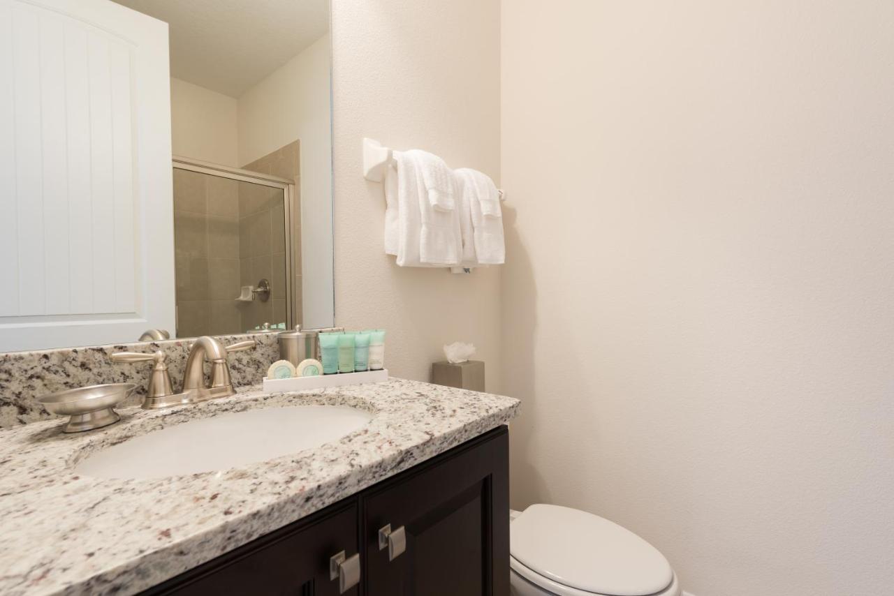 Holiday home Cozy By Rentyl Near With Private Pool, Foosball Table & Amenities - 7393 Marker Orlando