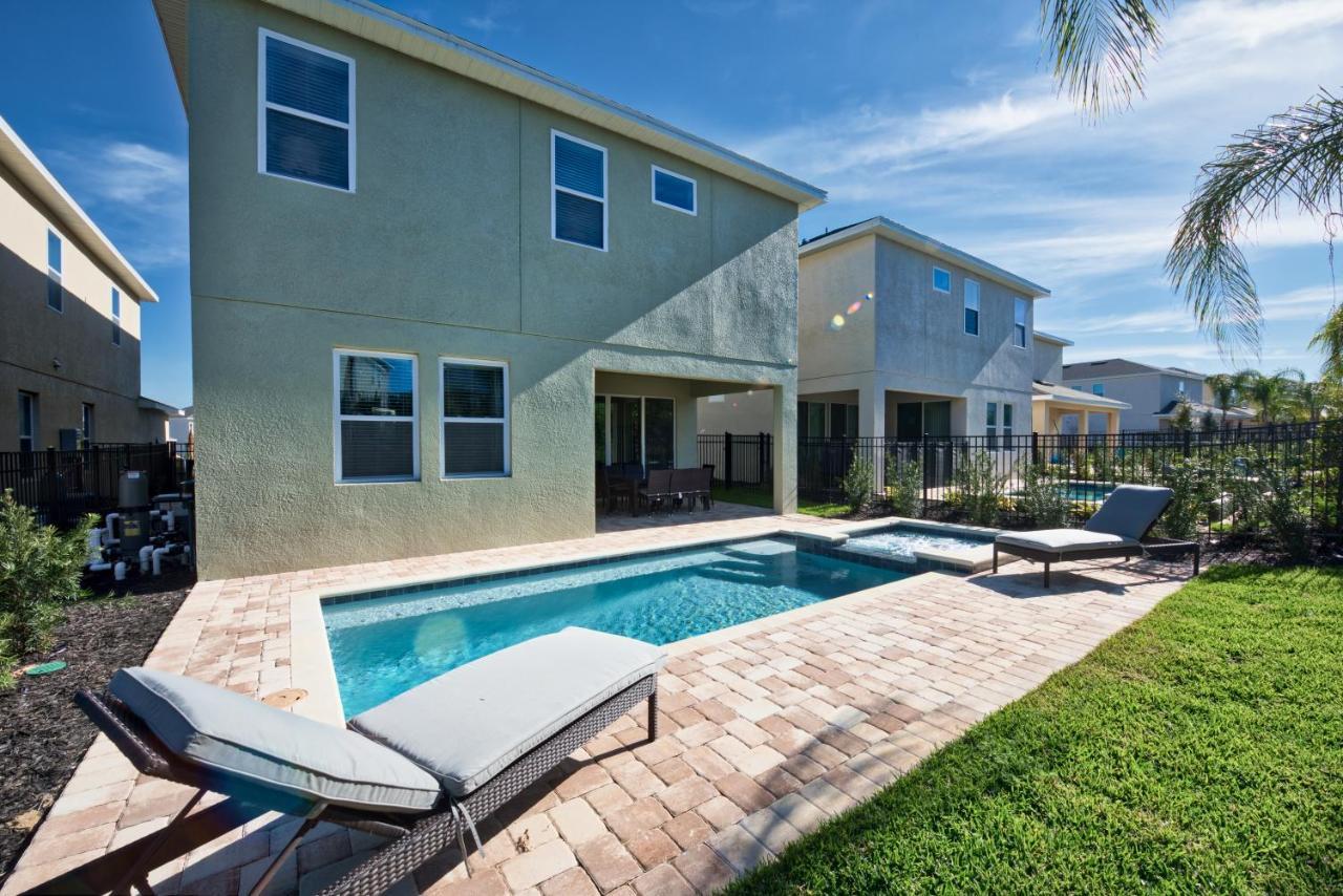 Cozy By Rentyl Near With Private Pool, Foosball Table & Amenities - 7393 Marker Orlando