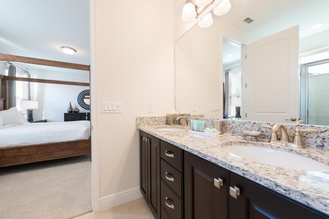 Cozy By Rentyl Near With Private Pool, Foosball Table & Amenities - 7393 Marker Holiday home *