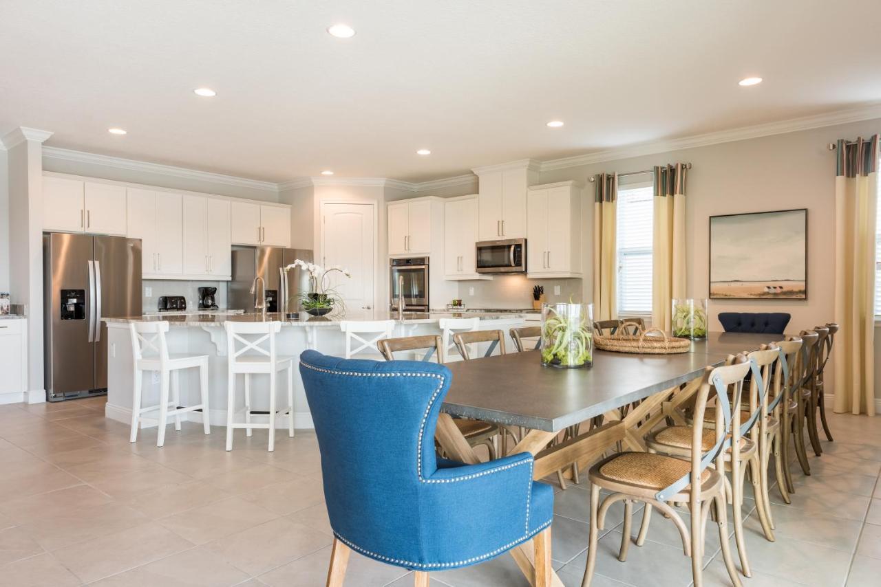 Holiday home Exquisite With Theater & Themed Near By Rentyl- 7664f Orlando