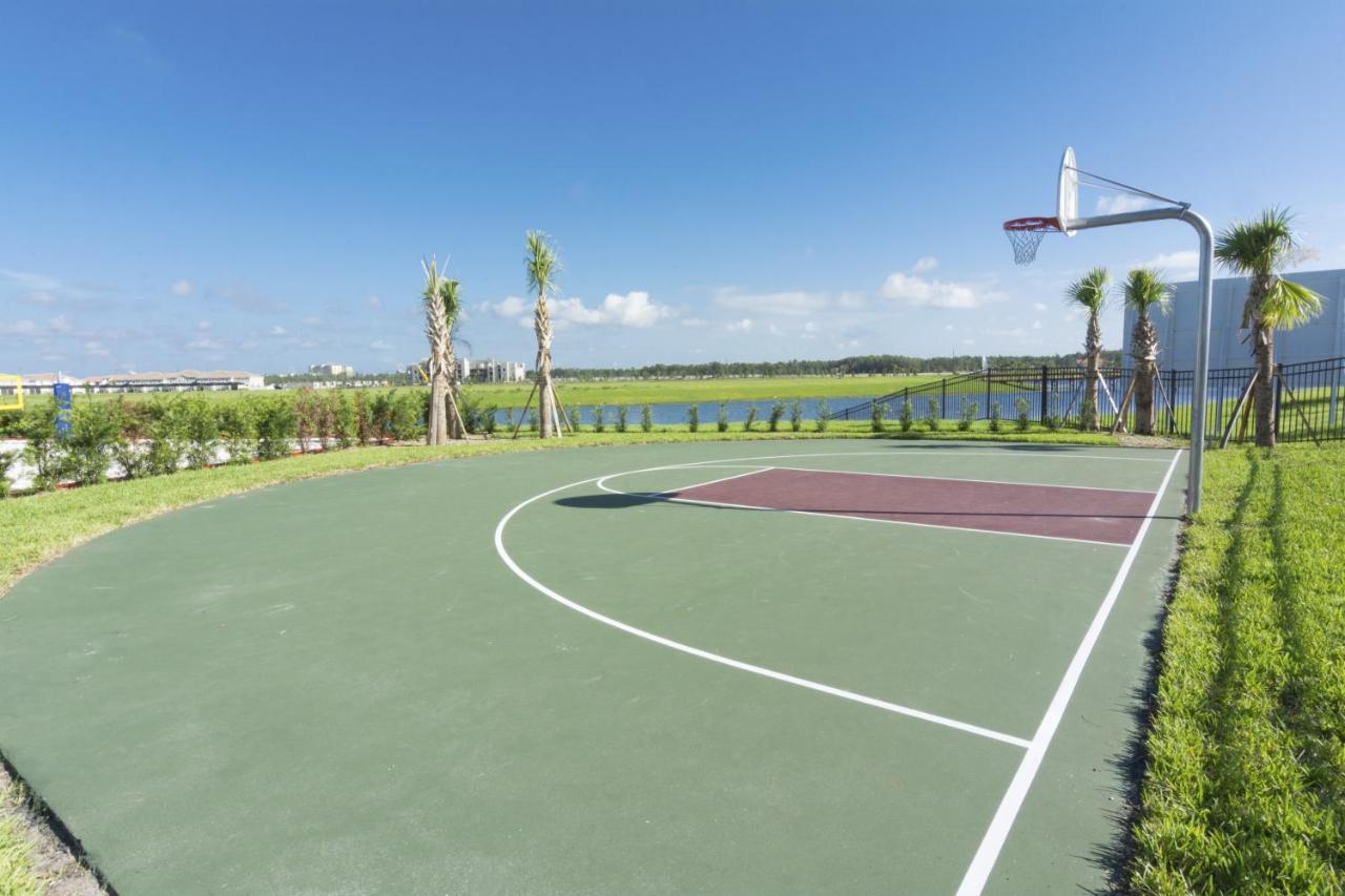 Dream Townhome With Private Pool Close To Sl4806 Holiday home *