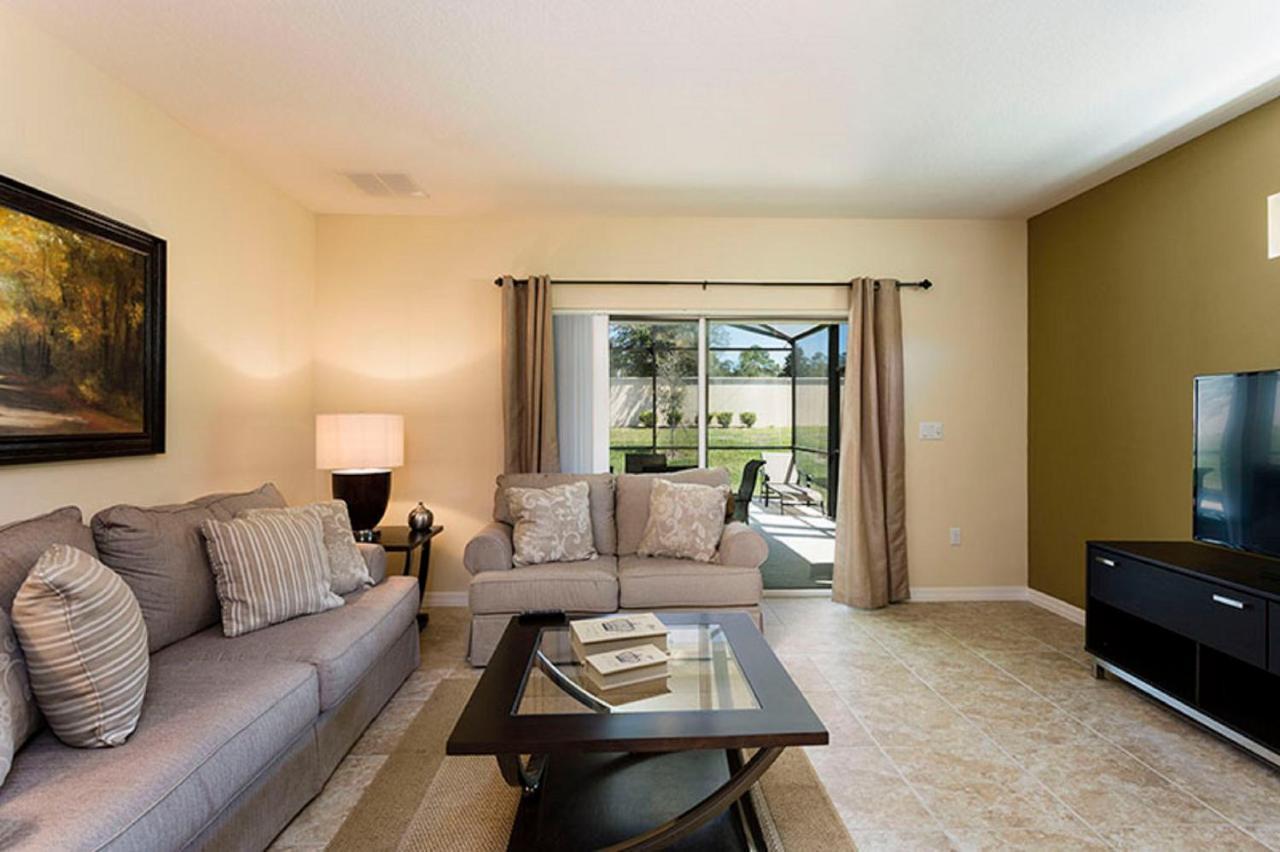 Spacious Vacation With Pool Tw2825 * Orlando