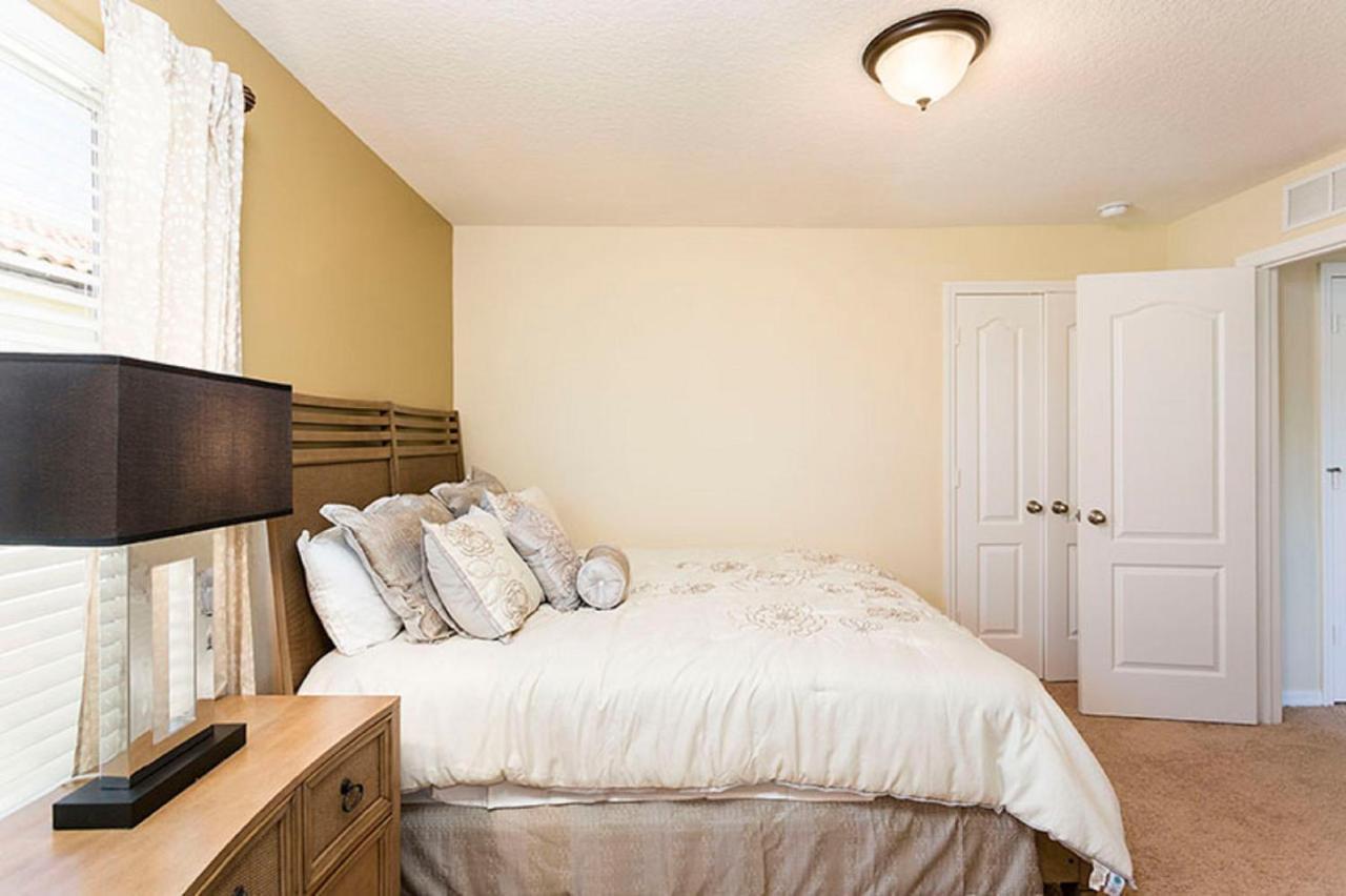 Spacious Vacation With Pool Tw2825 Holiday home *