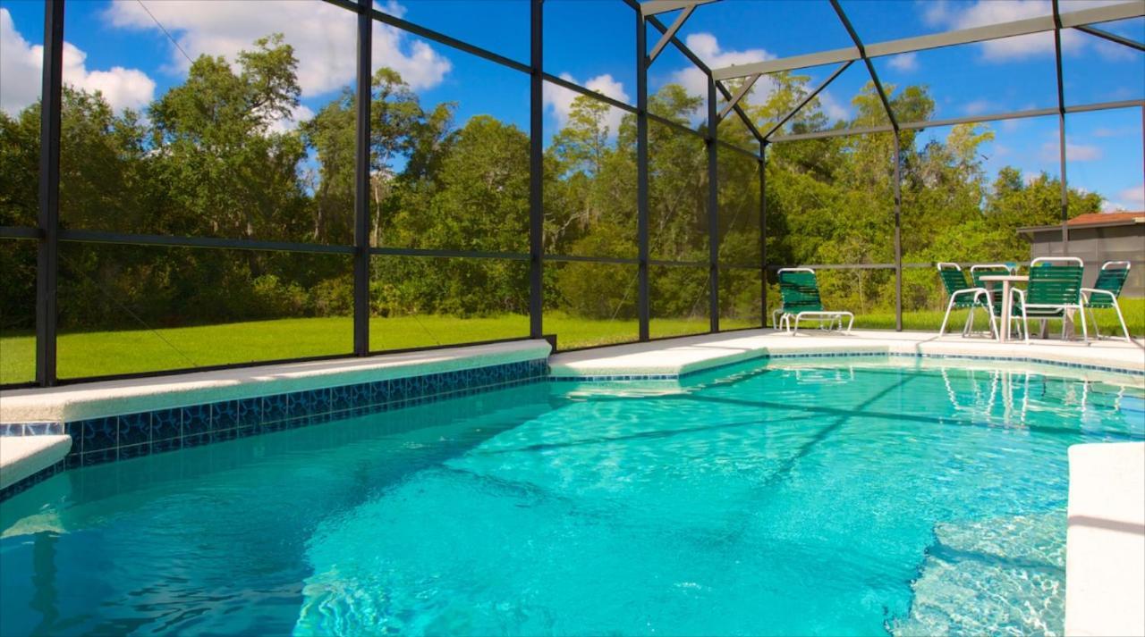 Southampton Vacation With Pool Near Apartment *