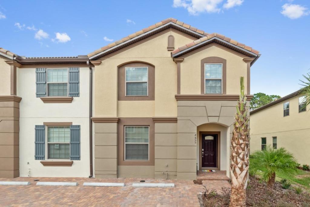 Holiday home Windsor At Westside Luxury Pool Home *