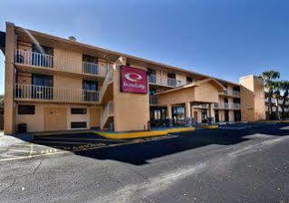 Hotel Suburban International Drive