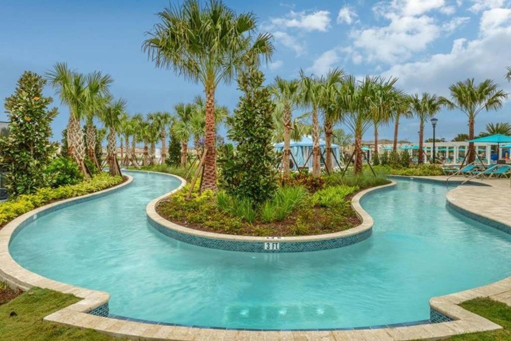Holiday home Windsor At Westside Luxury Pool Home *