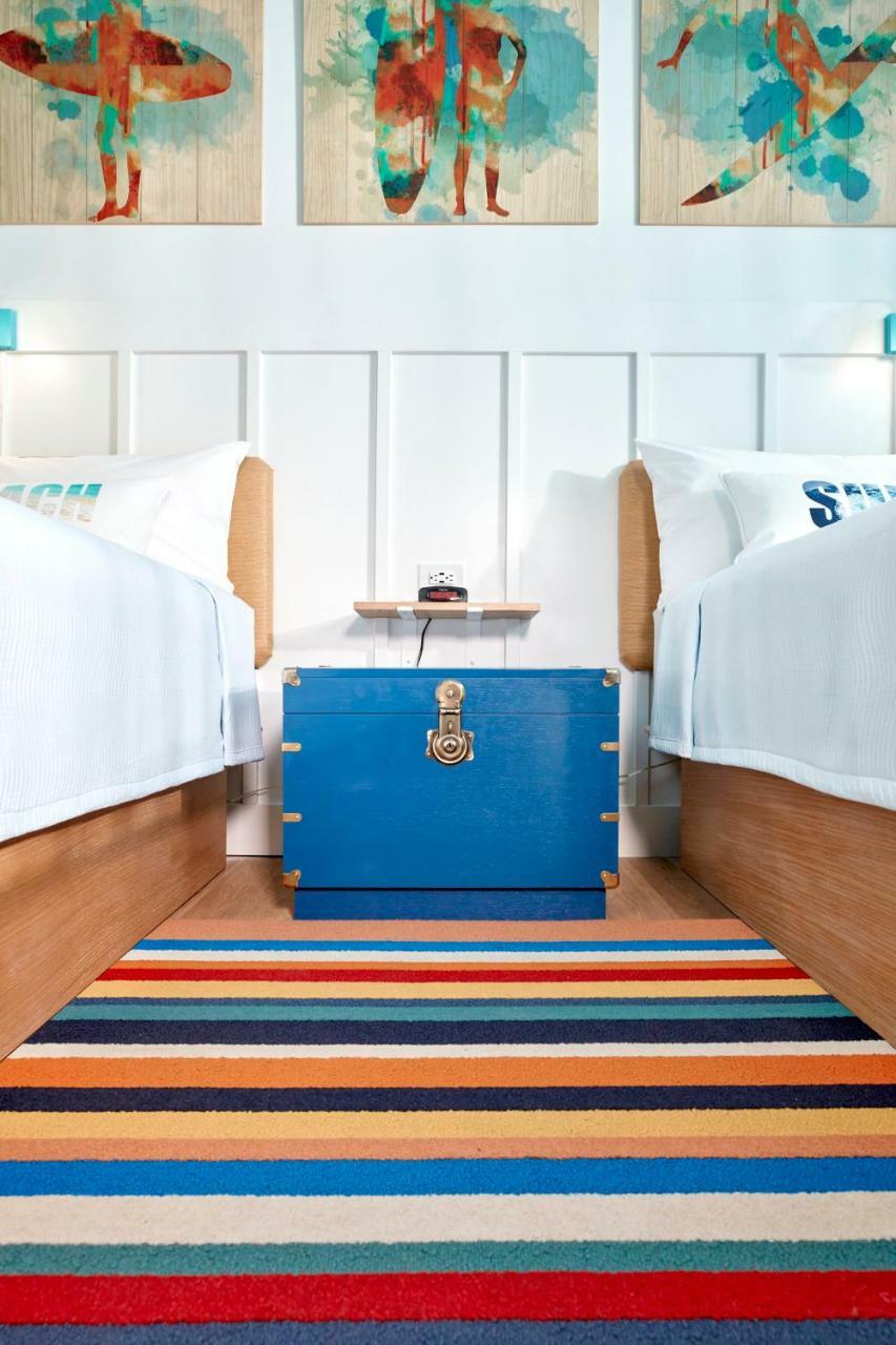 Resort Universal's Endless Summer - Surfside And 3*