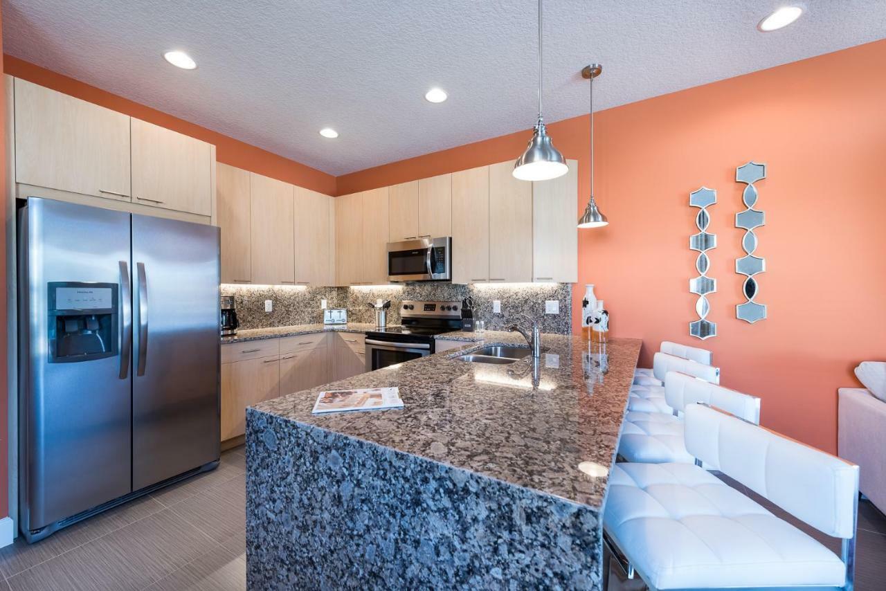Villa Beautiful 3 Bedroom Suites, 20 Min From Townhouse