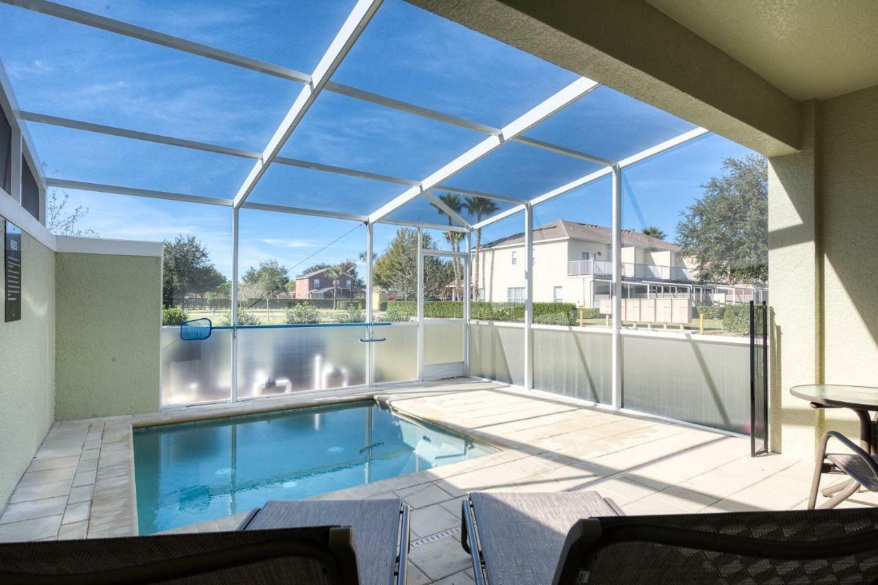 Beautiful 3 Bedroom Suites, 20 Min From Townhouse Villa *