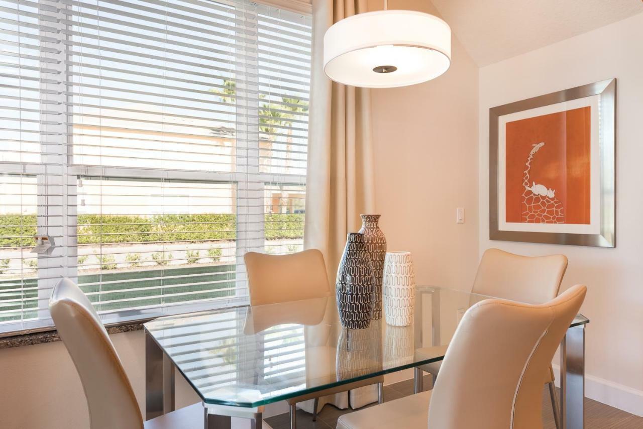 Beautiful 3 Bedroom Suites, 20 Min From Townhouse * Orlando