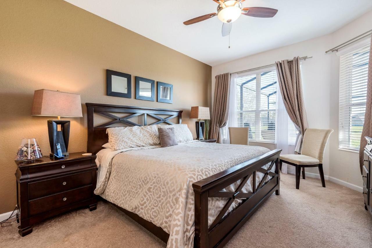 Spacious 5 Bedroom At Windsor Hills