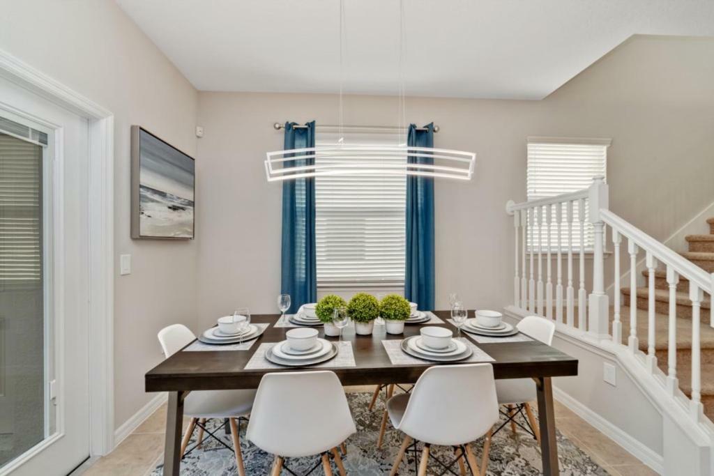 Holiday home Windsor At Westside Luxury Pool Home