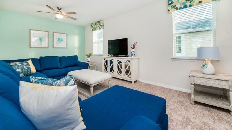 Beautiful Solara 7 Bedroom Holiday home *
