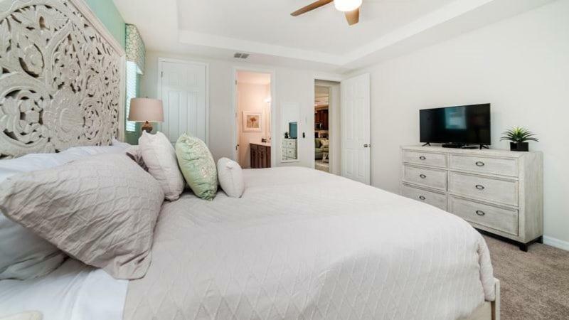 Beautiful Solara 7 Bedroom Holiday home *
