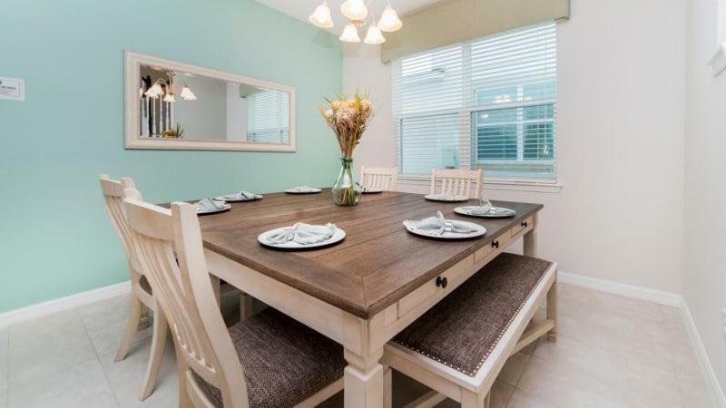 Beautiful Solara 7 Bedroom