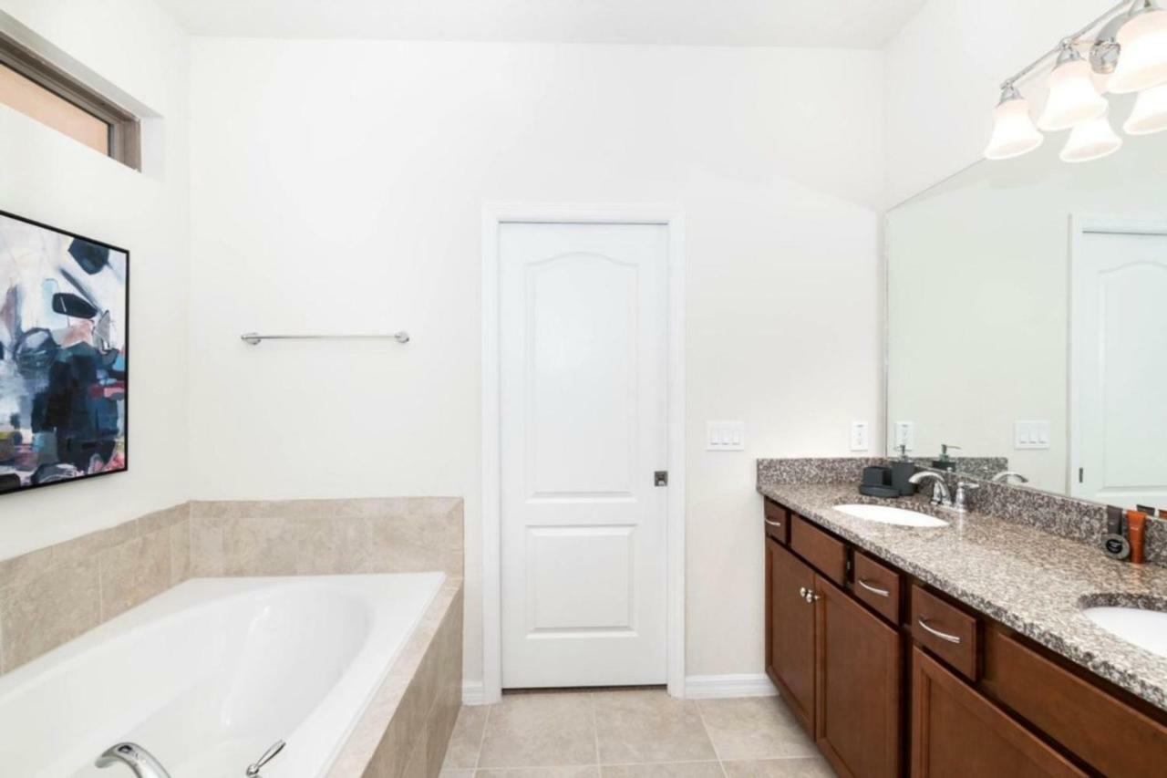 Windsor At Westside - 1776 Lima By Fairytalevr Holiday home *