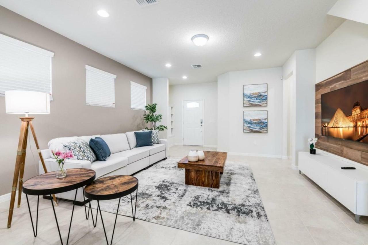 Holiday home Windsor At Westside - 1776 Lima By Fairytalevr