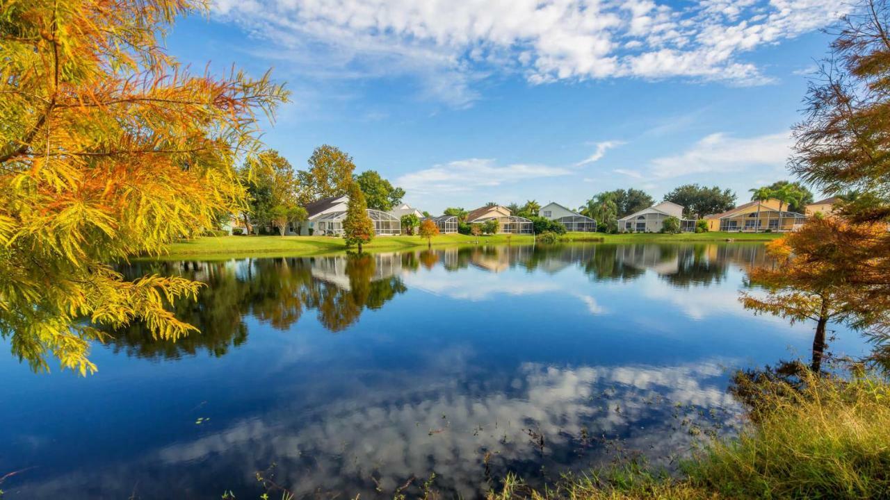 Backstage - In Popular 4 Bed Pool That's Very Close To Holiday home Orlando