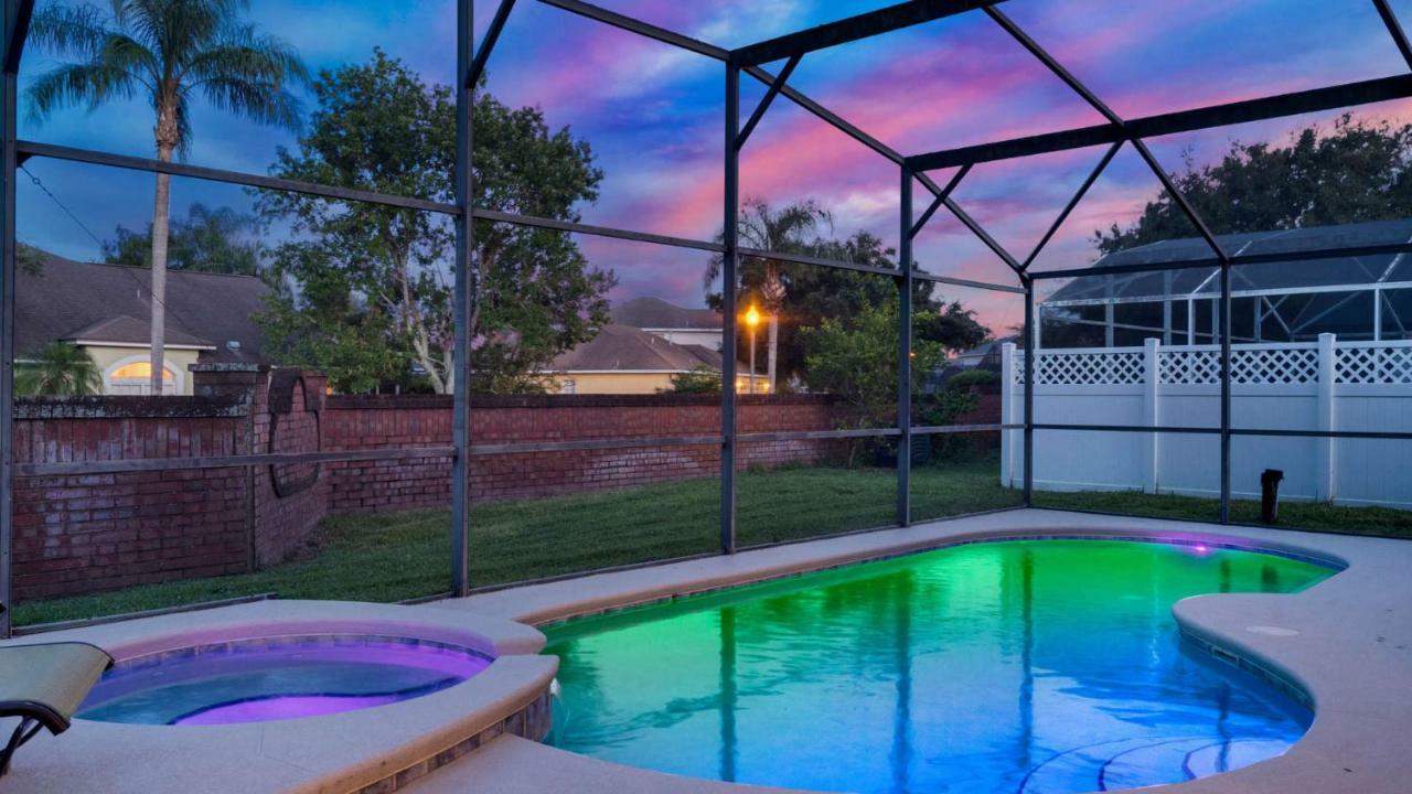 Holiday home Backstage - In Popular 4 Bed Pool That's Very Close To *