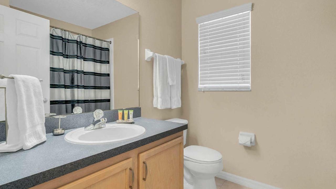 Backstage - In Popular 4 Bed Pool That's Very Close To *
