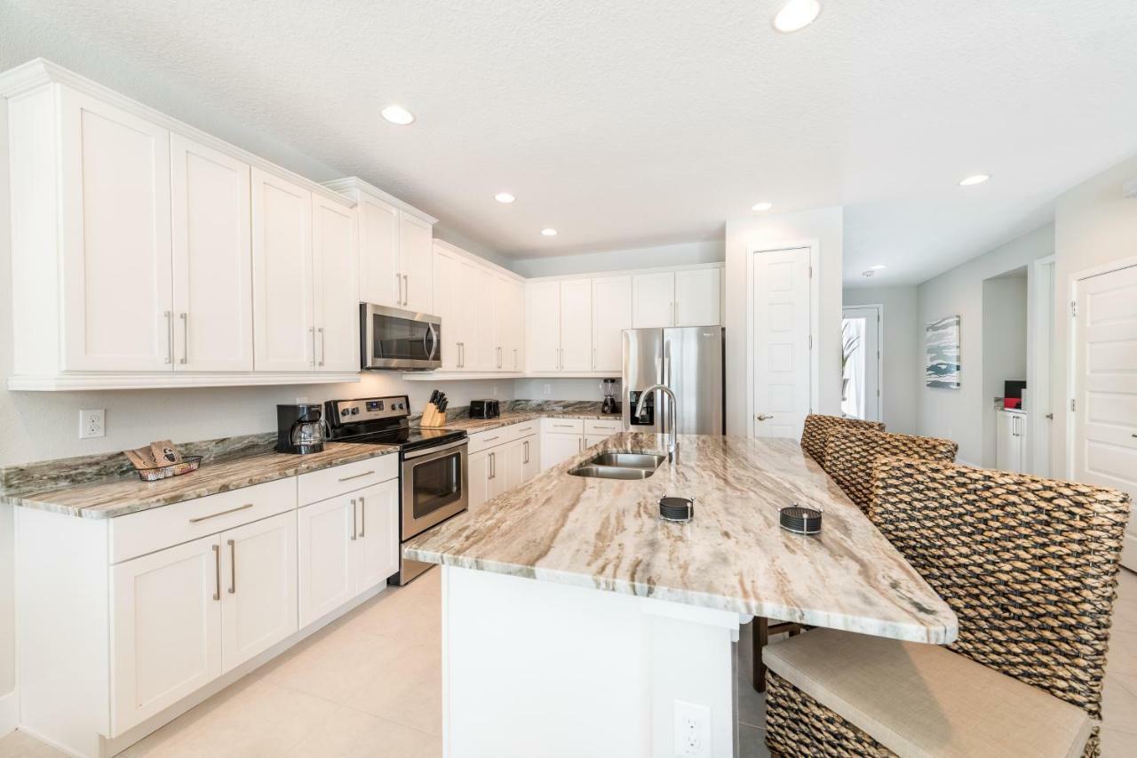 Holiday home Lovely By Rentyl Near With Private Pool, Pool Table, Wet Bar & Amenities - 300f Orlando