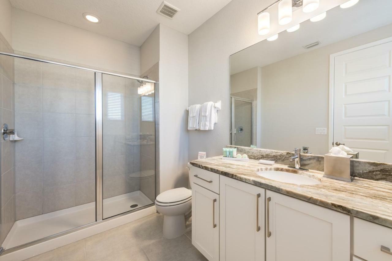 Holiday home Lovely By Rentyl Near With Private Pool, Pool Table, Wet Bar & Amenities - 300f Orlando