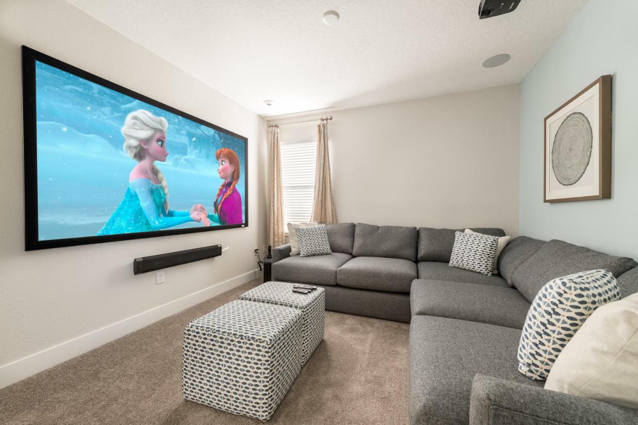 Lovely By Rentyl Near With Private Pool, Pool Table, Wet Bar & Amenities - 300f Holiday home