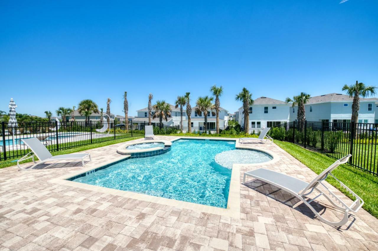 Cozy By Rentyl Near With Private Pool, Air Hockey Table & Amenities - 321b Holiday home *