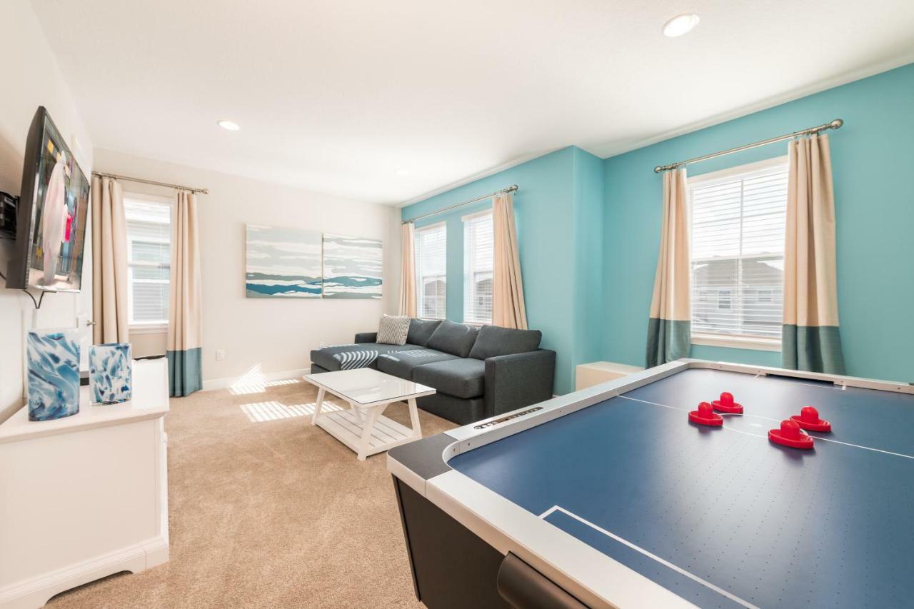 Cozy By Rentyl Near With Private Pool, Air Hockey Table & Amenities - 321b Holiday home Orlando