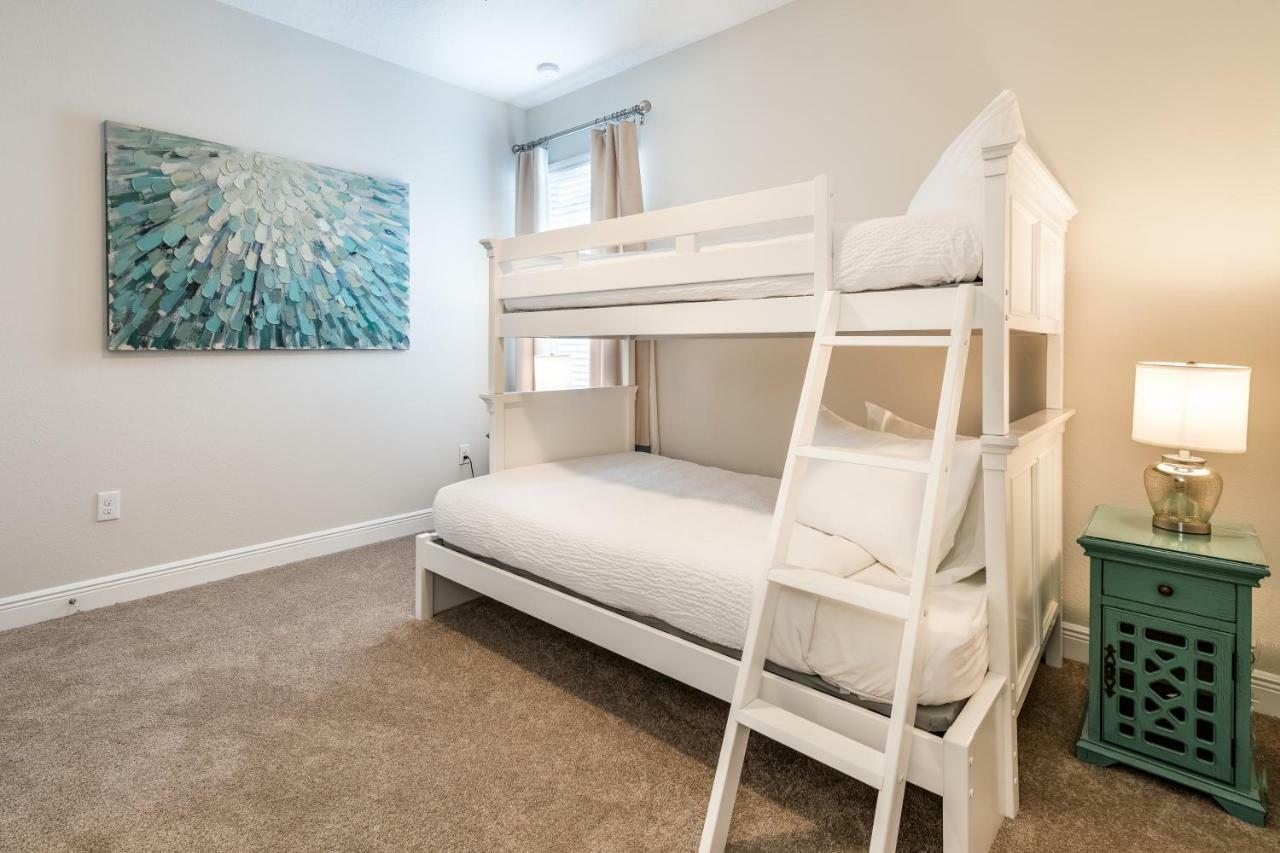 Cozy By Rentyl Near With Private Pool, Air Hockey Table & Amenities - 321b Holiday home *
