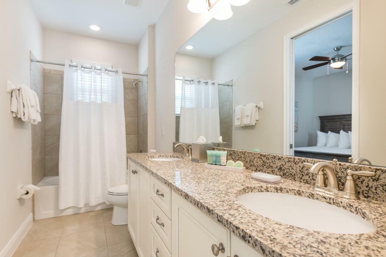 Holiday home Cozy By Rentyl Near With Private Pool, Air Hockey Table & Amenities - 321b Orlando