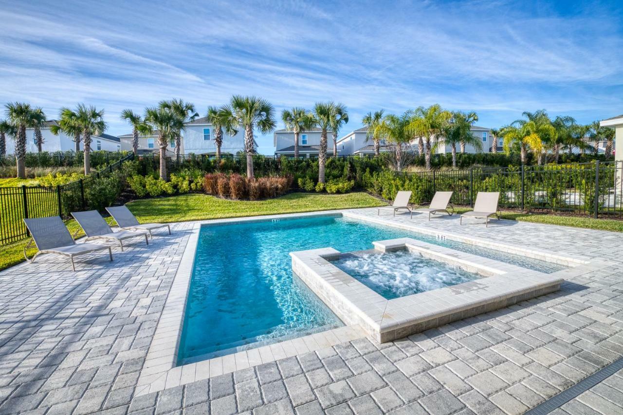 Delight: Cozy With Private Pool And Themed Orlando