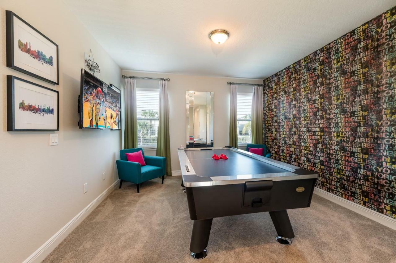Delight: Cozy With Private Pool And Themed Holiday home
