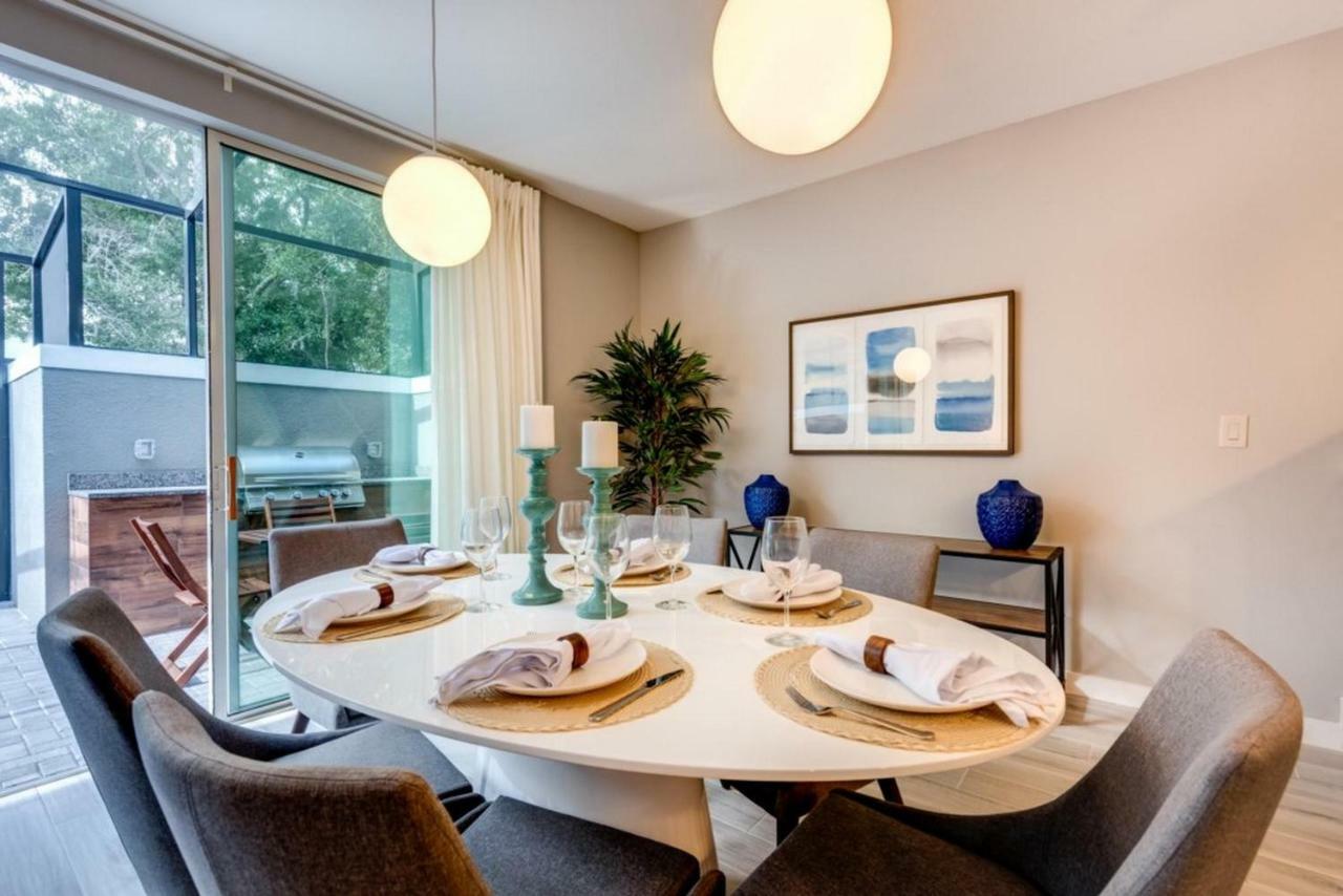 Wonderful Townhomes With Four Bedrooms Close To * Orlando