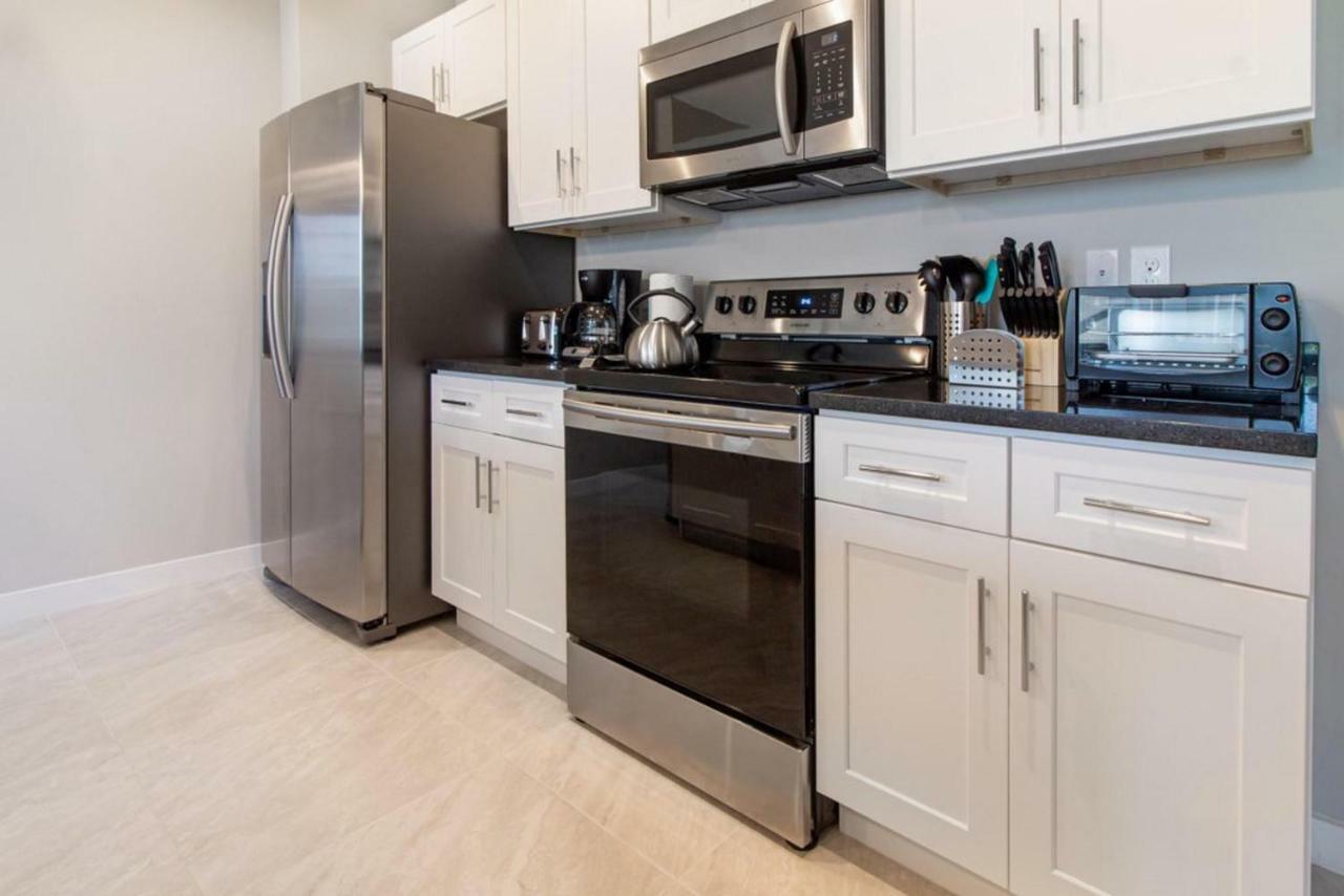 Wonderful Townhomes With Four Bedrooms Close To Orlando
