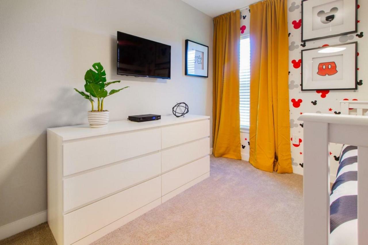 Wonderful Townhomes With Four Bedrooms Close To Orlando