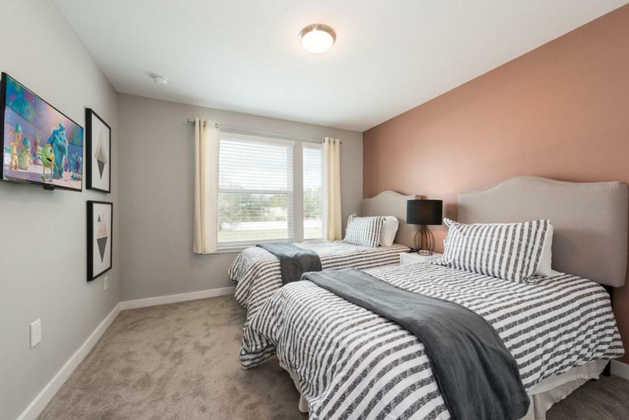 Wonderful Townhomes With Four Bedrooms Close To Holiday home *