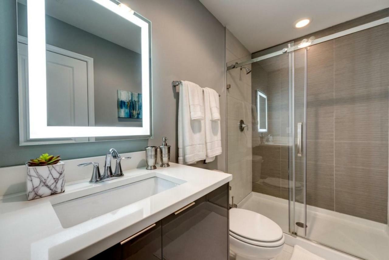 Wonderful Townhomes With Four Bedrooms Close To Orlando