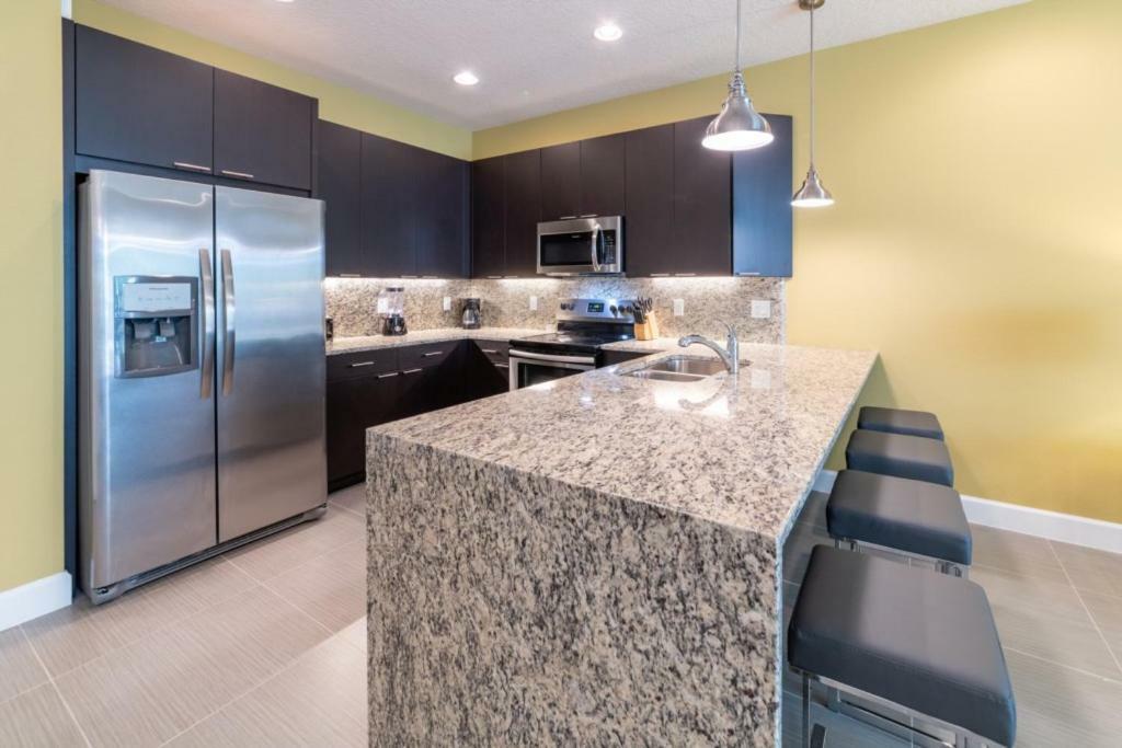 Charming Townhome With Private Pool Near Villa