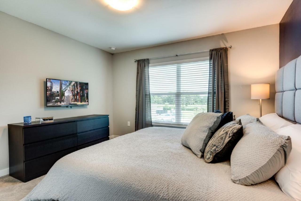 Wonderful Townhomes With Four Bedrooms Close To Orlando