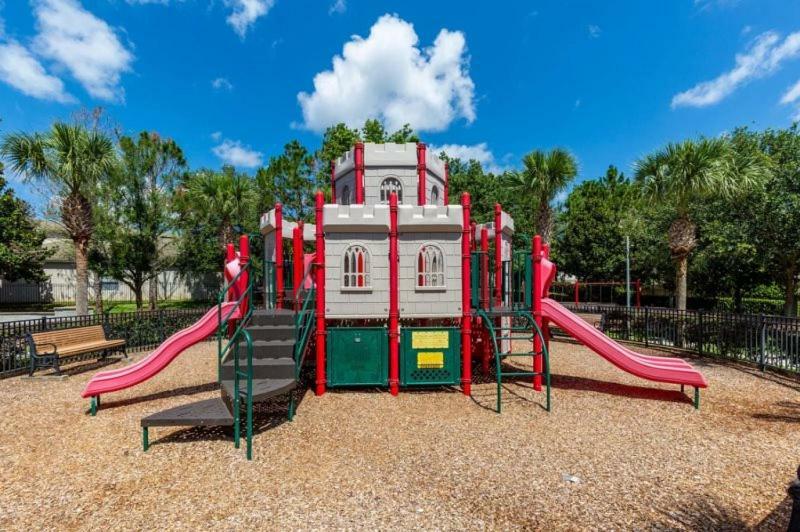 Windsor Hills 3 Bedroom 3 Bath Townhome Near Holiday home
