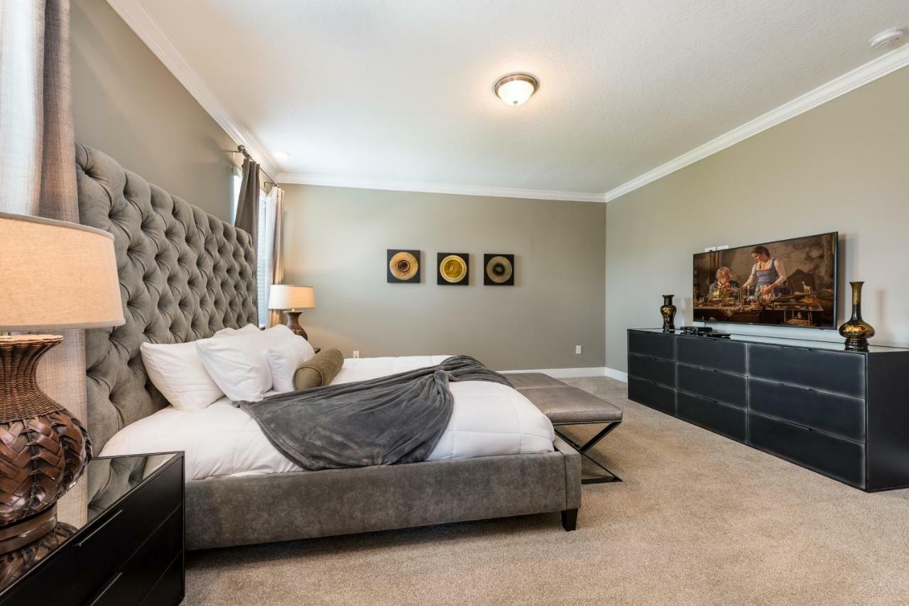 Brilliant Home: Disney-adjacent With Private Pool And Game Holiday home