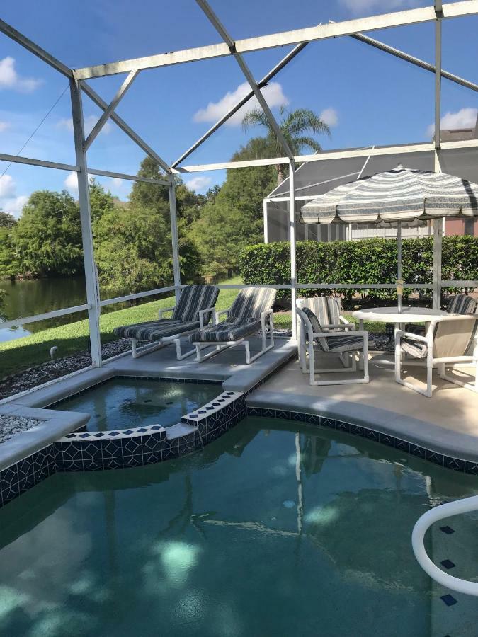 8062 White Crane Court