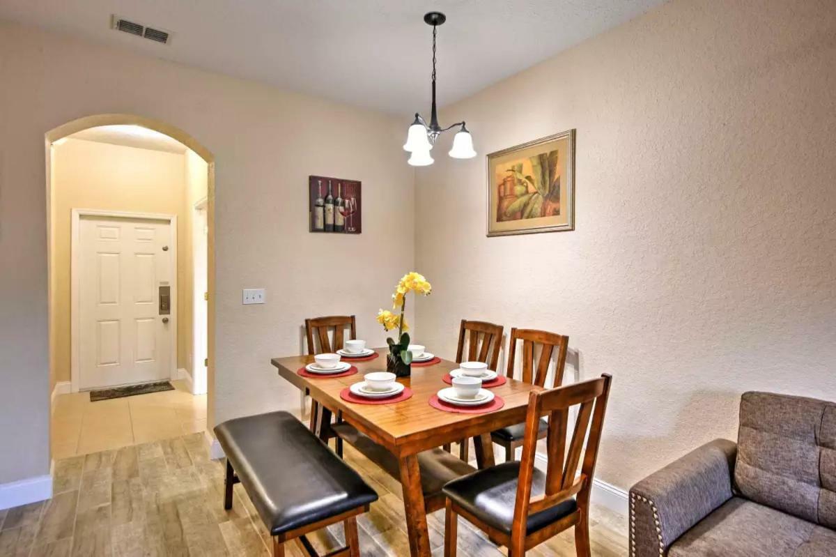 Regal Oaks 3 Beds 3 Baths Kissimmee Disney Holiday home Orlando