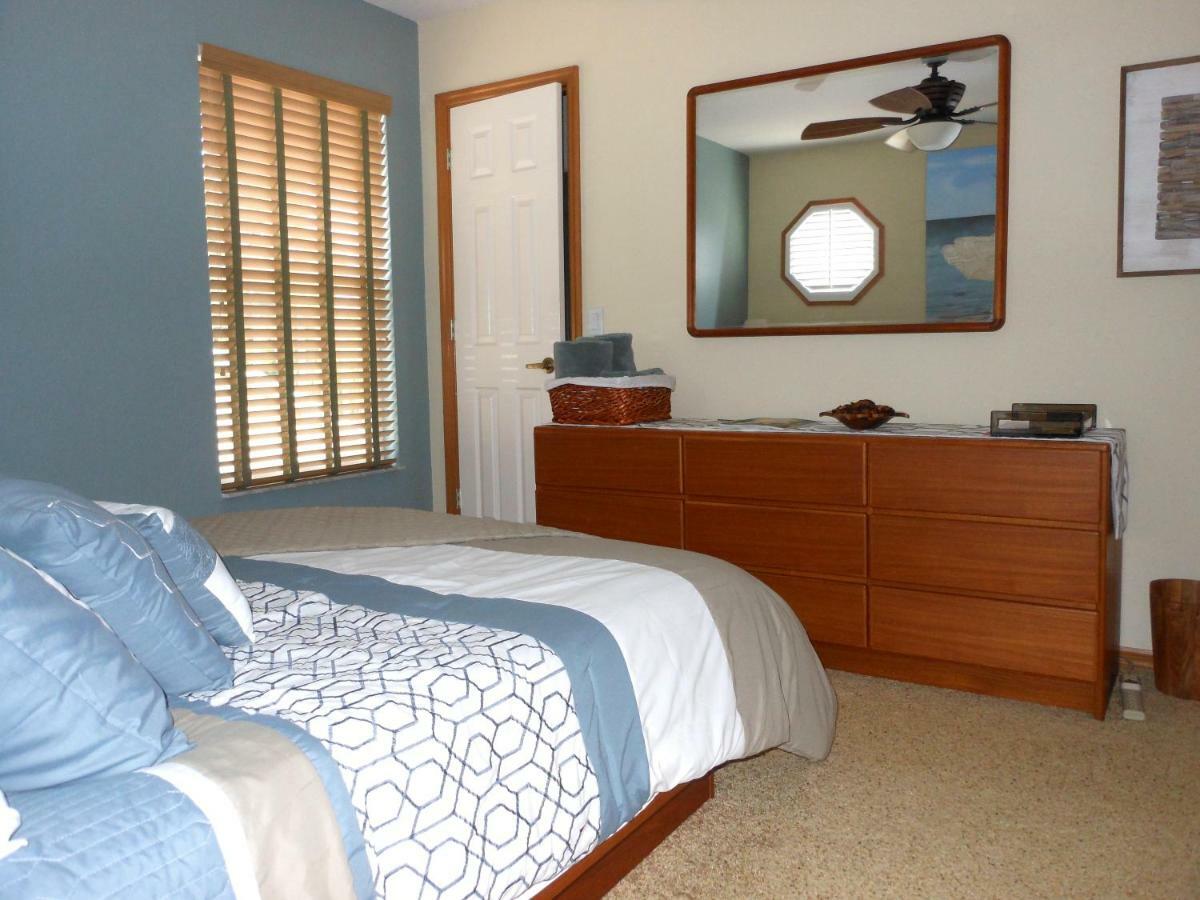Guest house Lakefront Suites 3*