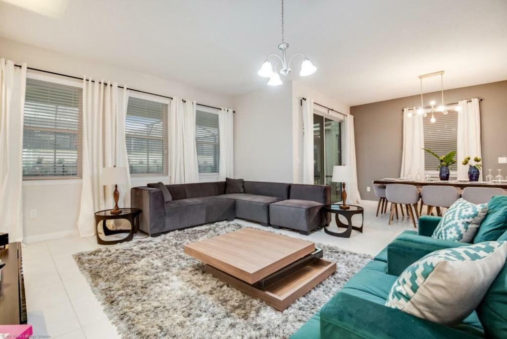 1780spp New 7 Bedroom 5 Bathroom Solara