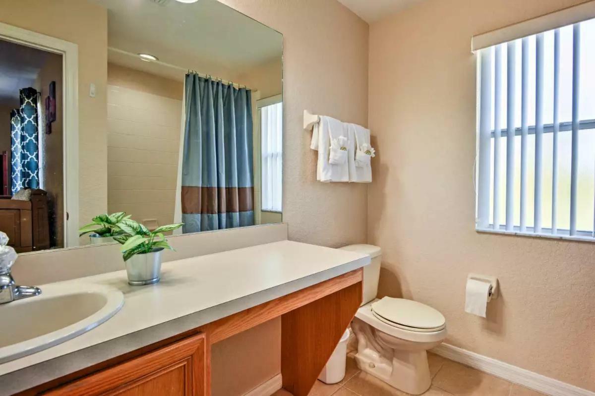 Regal Oaks 3 Beds 3 Baths Kissimmee Disney Holiday home