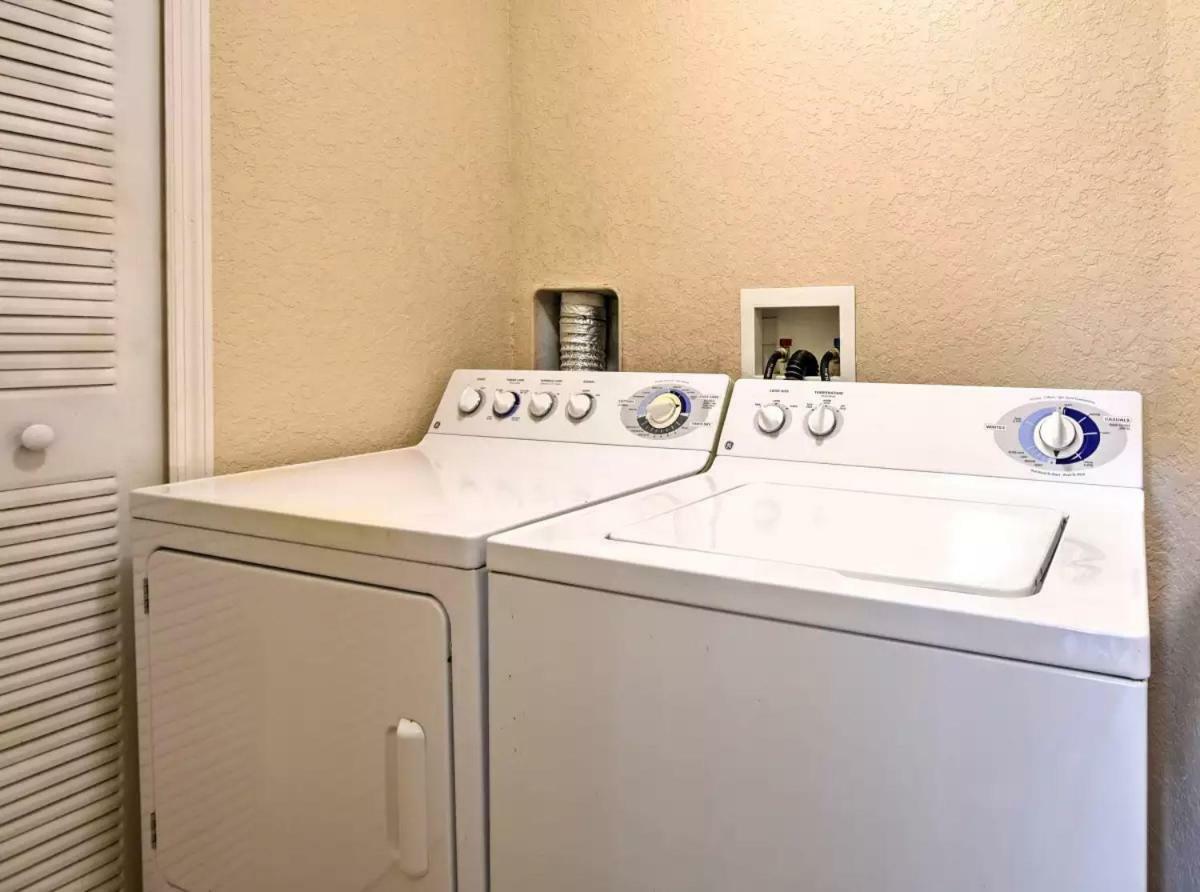 Regal Oaks 3 Beds 3 Baths Kissimmee Disney Holiday home Orlando