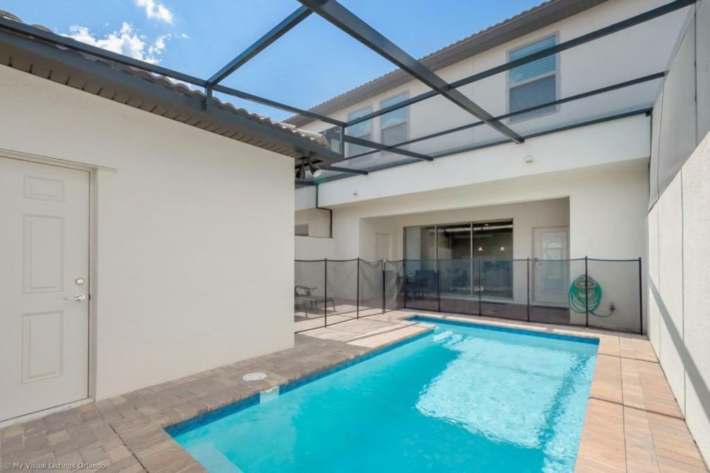 Holiday home 1978majorca Fantastic 5 Bed 4 Bathroom Town Townhouse Orlando